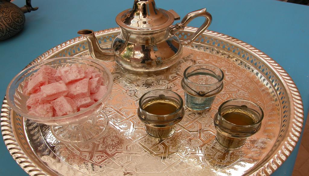 Kasbah Iswan Bed & Breakfast Kelaat-M'Gouna Екстериор снимка
