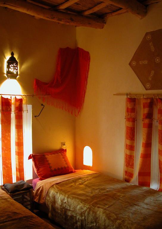 Kasbah Iswan Bed & Breakfast Kelaat-M'Gouna Стая снимка