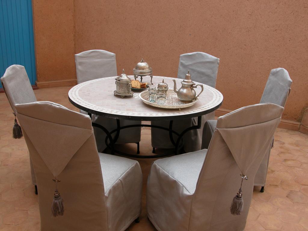 Kasbah Iswan Bed & Breakfast Kelaat-M'Gouna Екстериор снимка