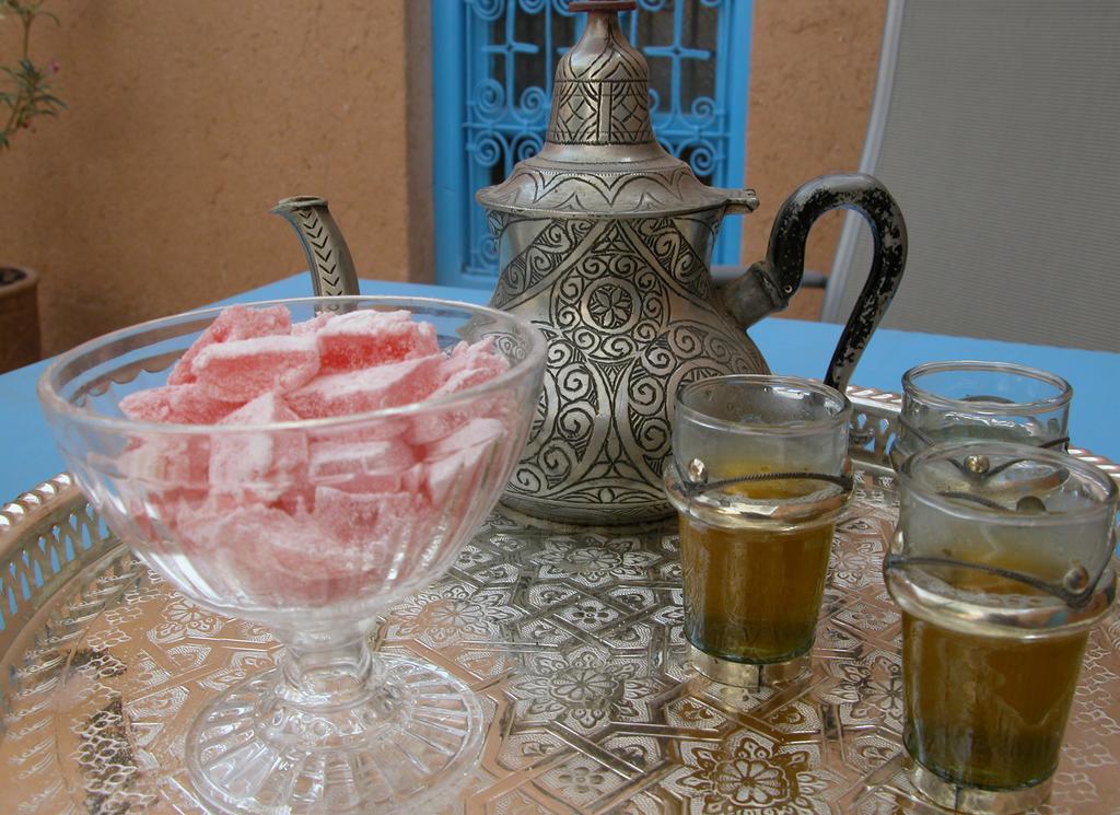 Kasbah Iswan Bed & Breakfast Kelaat-M'Gouna Екстериор снимка