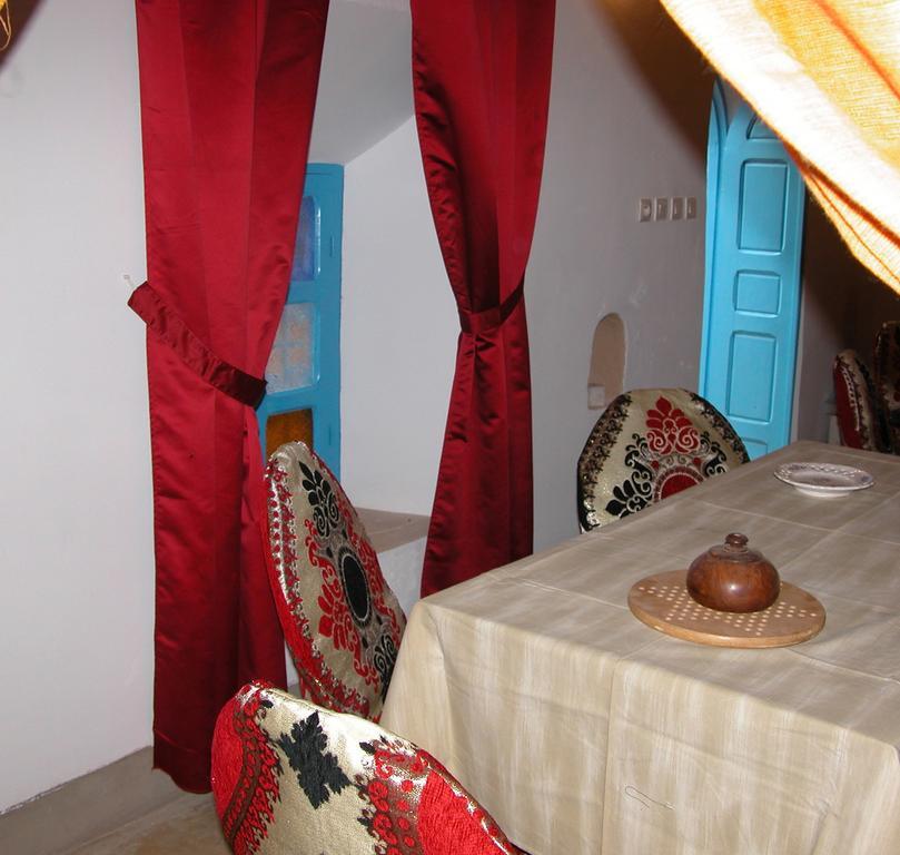 Kasbah Iswan Bed & Breakfast Kelaat-M'Gouna Екстериор снимка